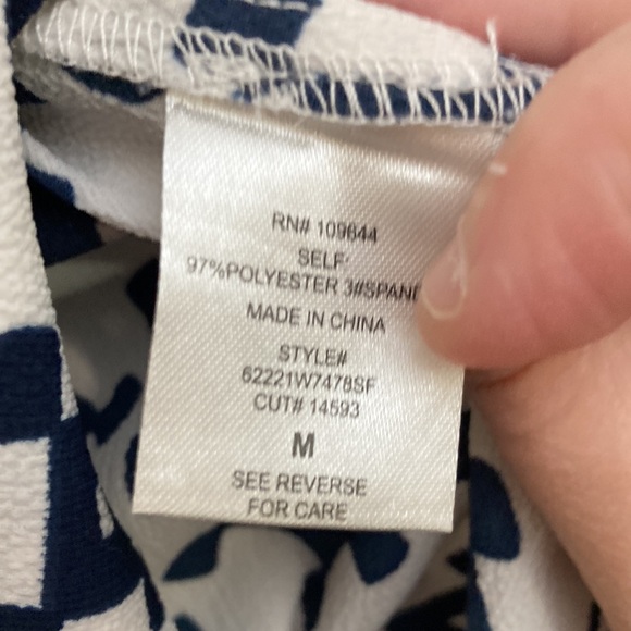 41 Hawthorn Popover V-neck Short Sleeve Blouse White and Navy Size M - Picture 8 of 8
